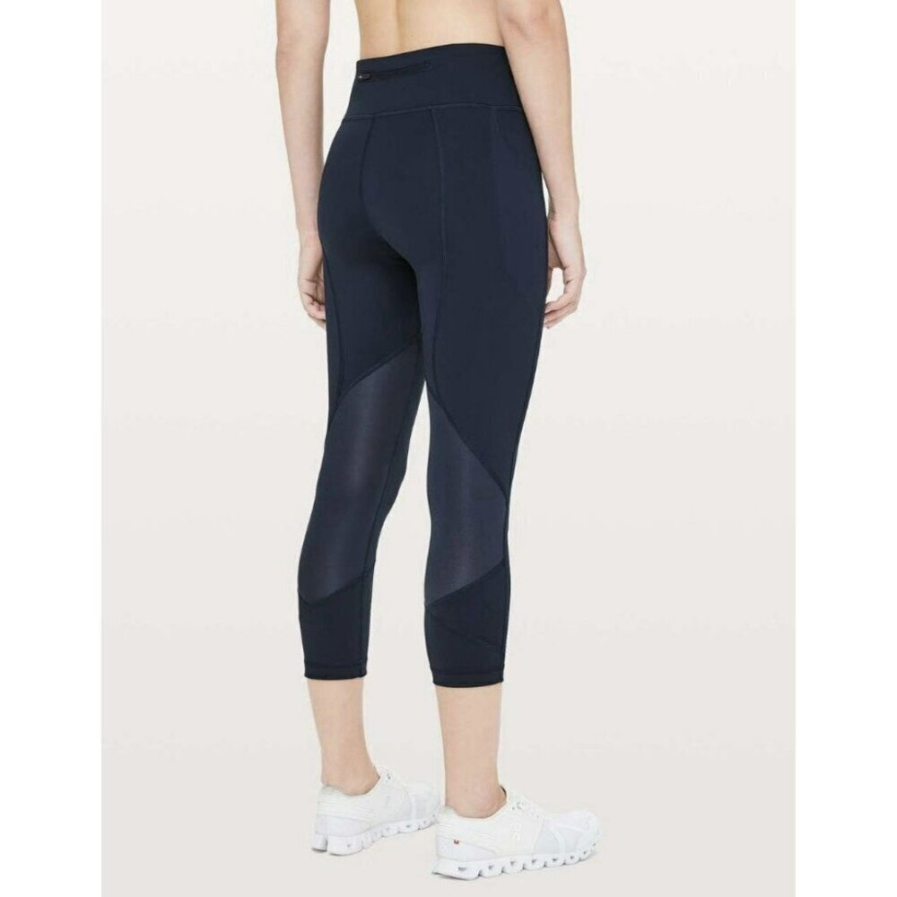 Lululemon Pace Rival Crop *Full-On Luxtreme 22" True Navy Size 4 EUC￼